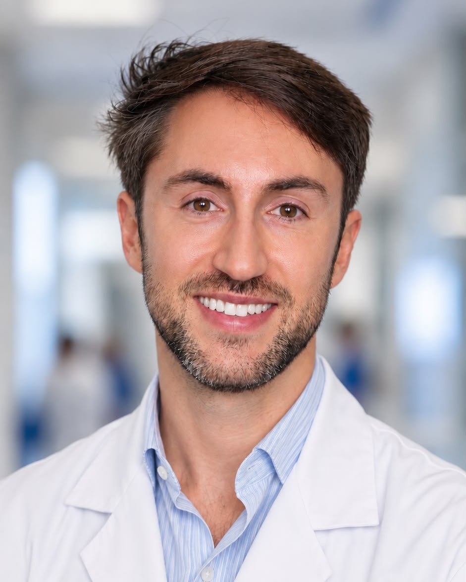 Dr. Javier Pérez Ardavín, urólogo